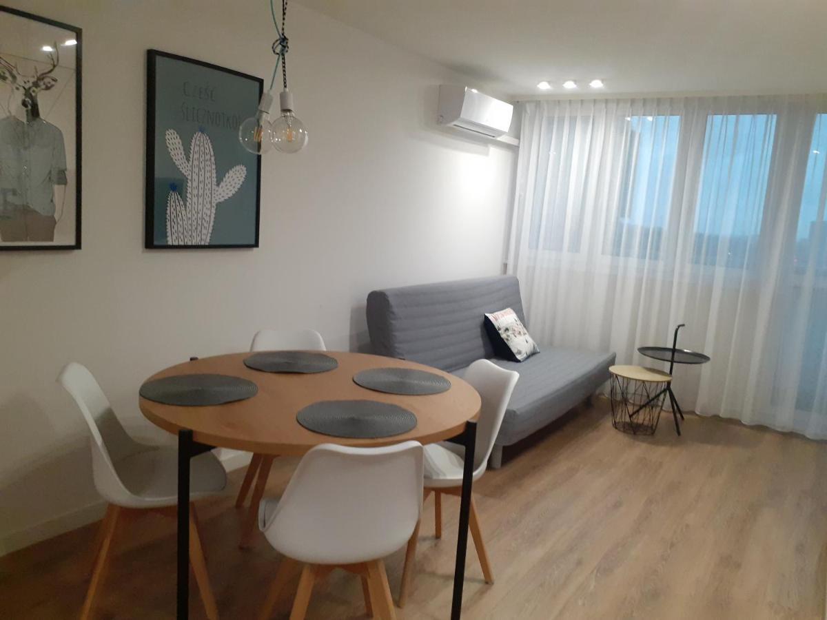 IX Pietro - 9Th Floor Apartment In Катовице Екстериор снимка